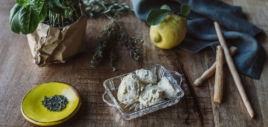 Zitronenbutter